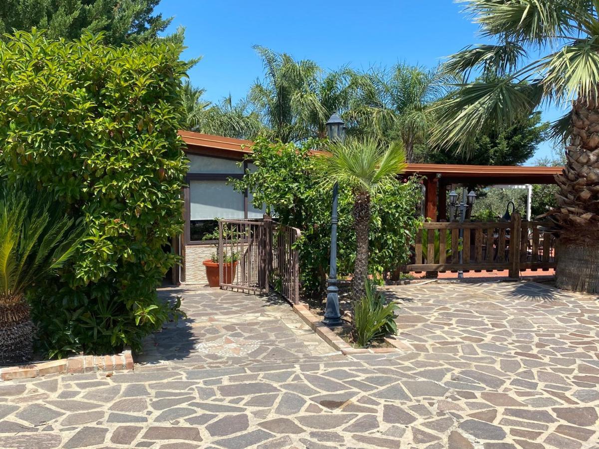 Rossano Stazione Agriturismo San Francescoヴィラ エクステリア 写真