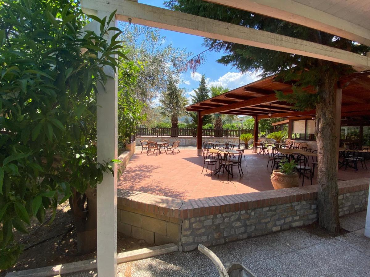 Rossano Stazione Agriturismo San Francescoヴィラ エクステリア 写真